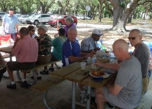 Lunch-at-SAGE-Annual-Picnic      